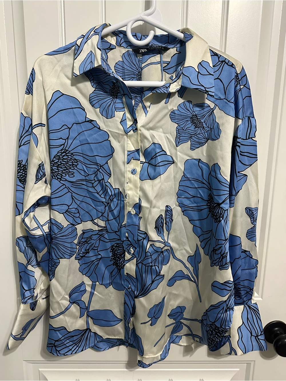 ZARA Cream Button-Down Shirt with Blue Floral Pattern